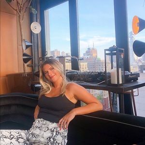 Meet your Posher, Marissa